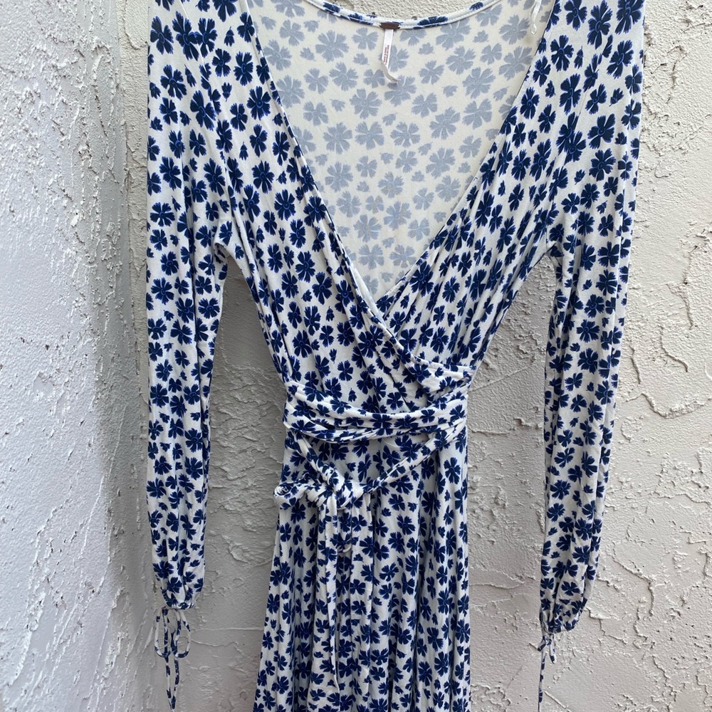 Free People wrap style dress size S - Picture 13 of 13